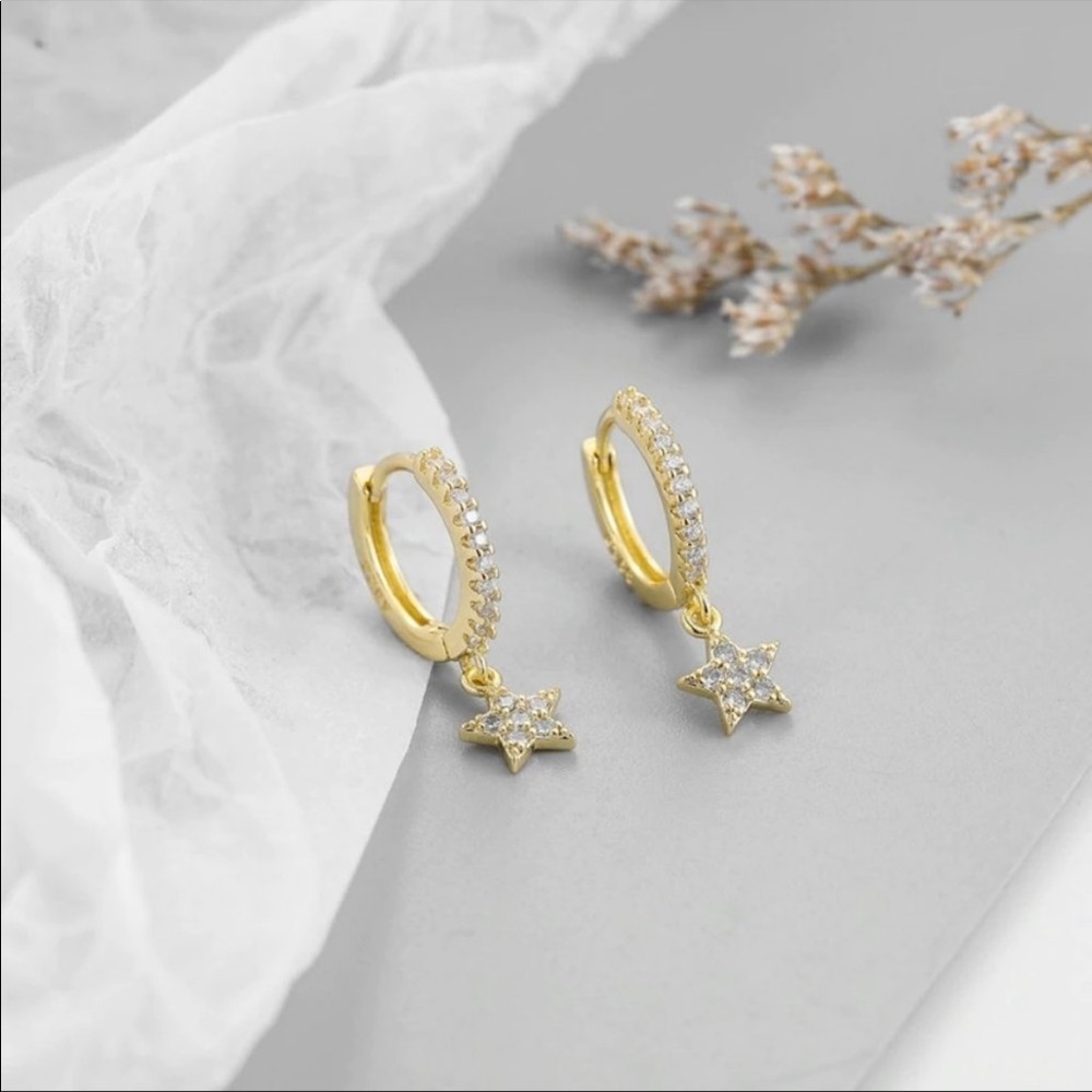 NEW GOLD DIAMOND STAR DROP HOOP EARRINGS, NICE EARRINGS, CUTE EARRINGS - Picture 4 of 8
